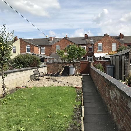 Townhouse @ 46 Nelson Street Crewe Villa Exterior photo